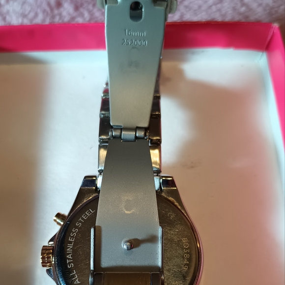 Fossil Two-Tone Gold and Silver Women's Watch - Picture 8 of 9